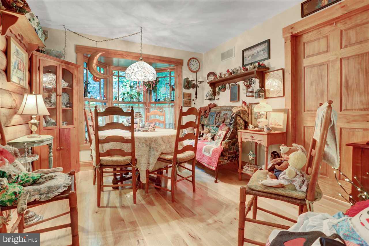 929 Hillview Road York, PA 17406 - Photo 20 of 36