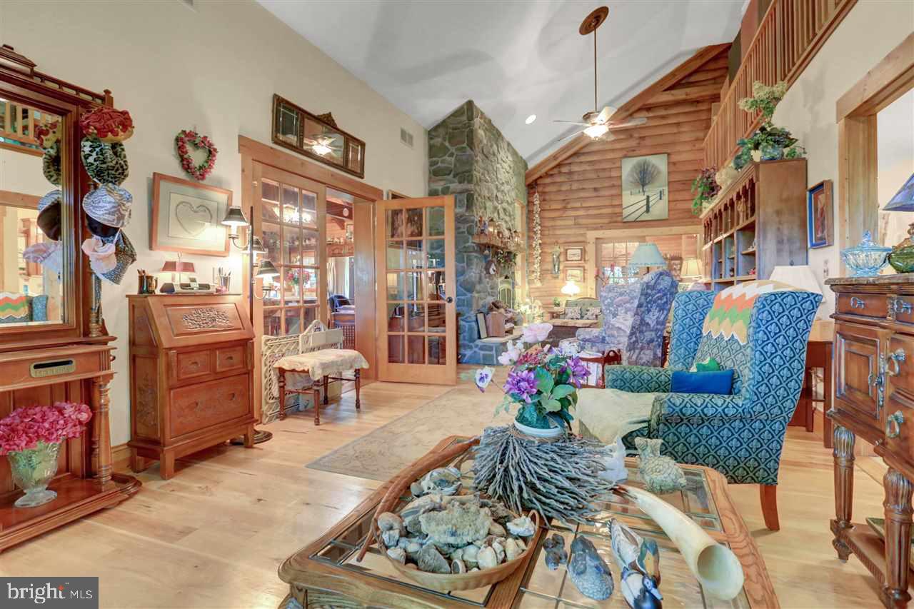 929 Hillview Road York, PA 17406 - Photo 21 of 36