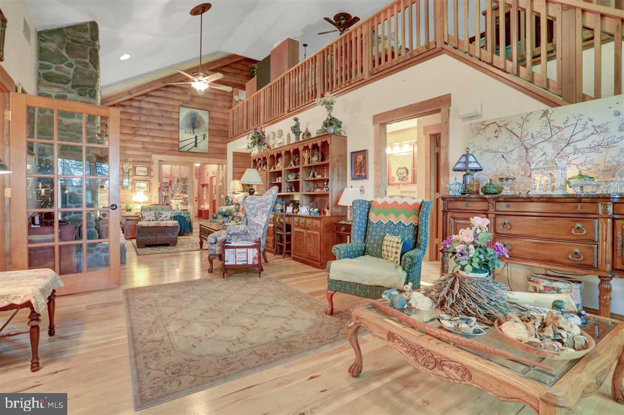 929 Hillview Road York, PA 17406 - Photo 23 of 36