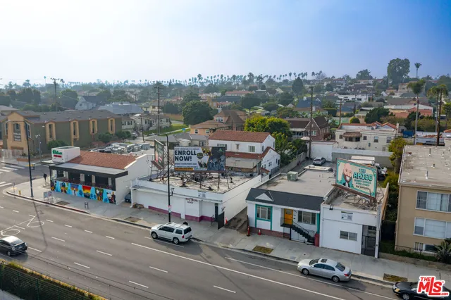 $1,200,000 | 4853 Crenshaw Boulevard, Los Angeles, CA 90043