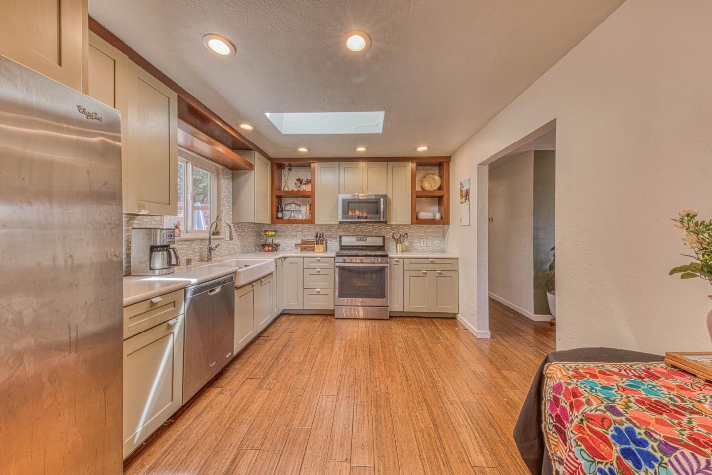 19085 Marjorie Road Salinas, CA 93907 - Photo 12 of 32