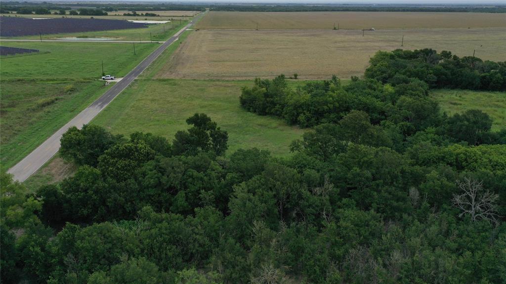 1 Fm-1240 Riesel, TX 76682 - Photo 3 of 11 a view of a lake with a yard