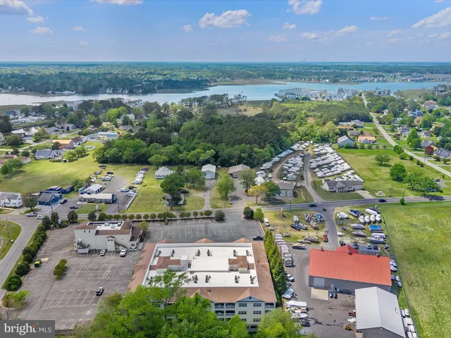 $320,000 | 30413 Cedar Neck Road, Unit 304, Ocean View, DE 19970
