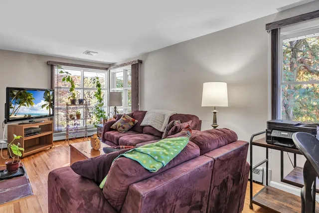 $539,900 | 83 Newton Avenue North, Worcester, MA 01602