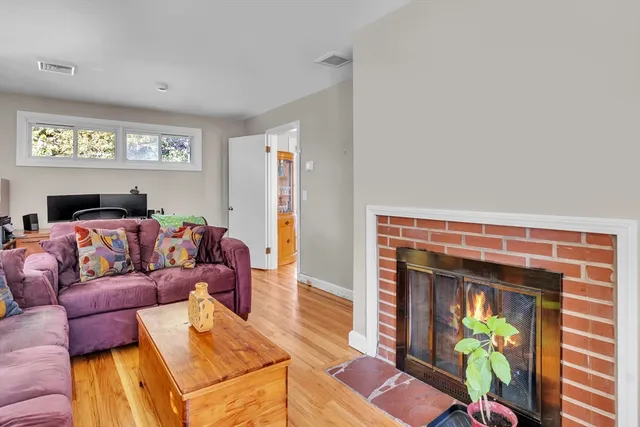 $539,900 | 83 Newton Avenue North, Worcester, MA 01602