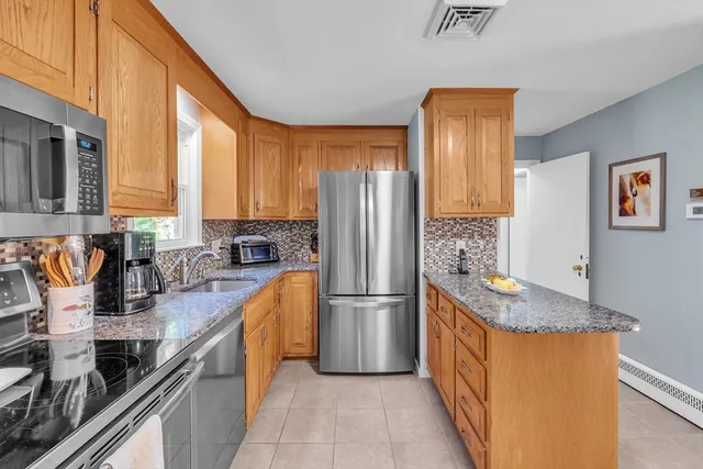 $539,900 | 83 Newton Avenue North, Worcester, MA 01602