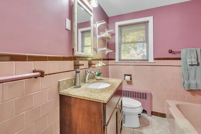 $539,900 | 83 Newton Avenue North, Worcester, MA 01602