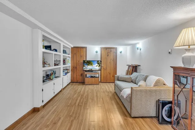 $539,900 | 83 Newton Avenue North, Worcester, MA 01602