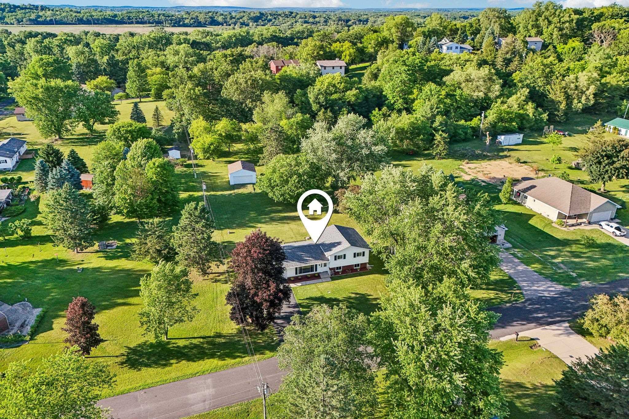 W7810 Star Court Road Pardeeville, WI 53954 - Photo 30 of 32