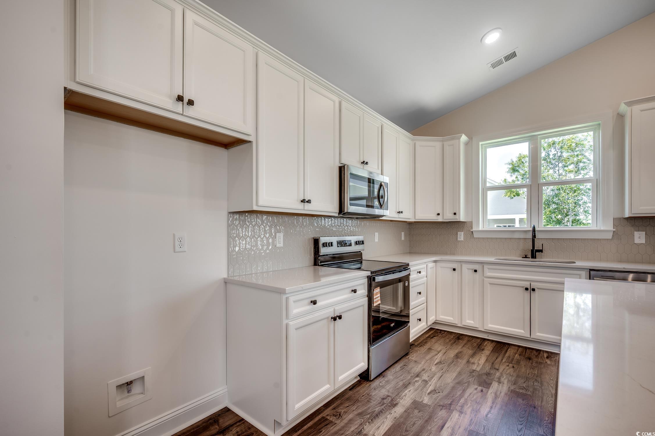 911 Inlt Kys Street Murrells Inlet, SC 29576 - Photo 13 of 35