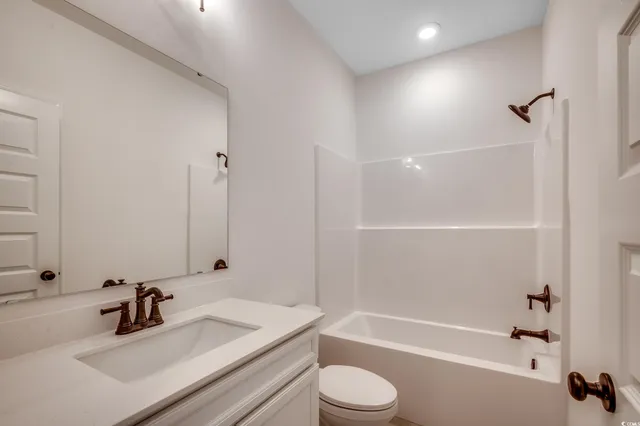 $439,990 | 911 Inlt Kys Street, Murrells Inlet, SC 29576