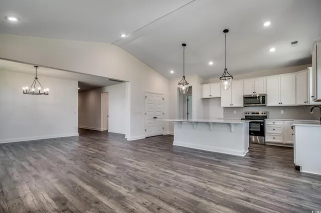 $439,990 | 911 Inlt Kys Street, Murrells Inlet, SC 29576