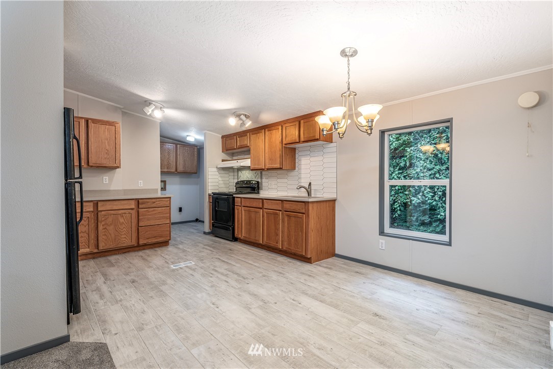 1911 East Rasor Road Belfair, WA 98528 - Photo 13 of 35 Gallery Image 13