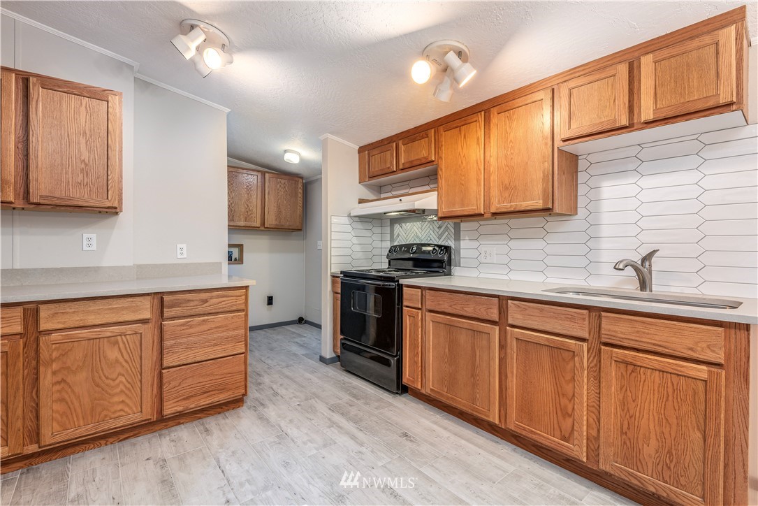 1911 East Rasor Road Belfair, WA 98528 - Photo 15 of 35 Gallery Image 15