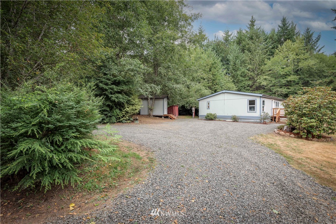 1911 East Rasor Road Belfair, WA 98528 - Photo 6 of 35 Gallery Image 6
