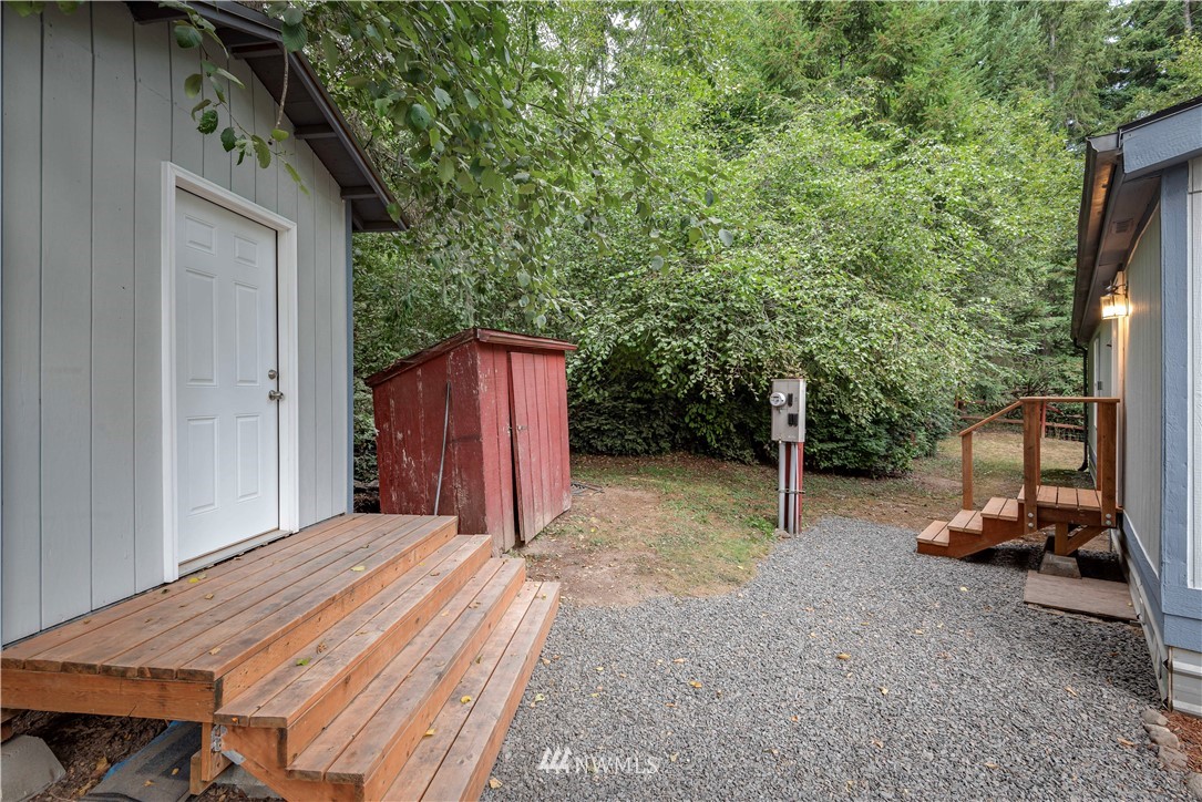 1911 East Rasor Road Belfair, WA 98528 - Photo 8 of 35 Gallery Image 8