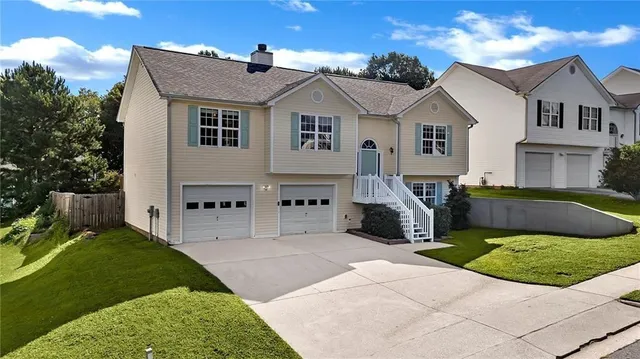 $1,300 | 226 Ashland Creek Court, Lawrenceville, GA 30045