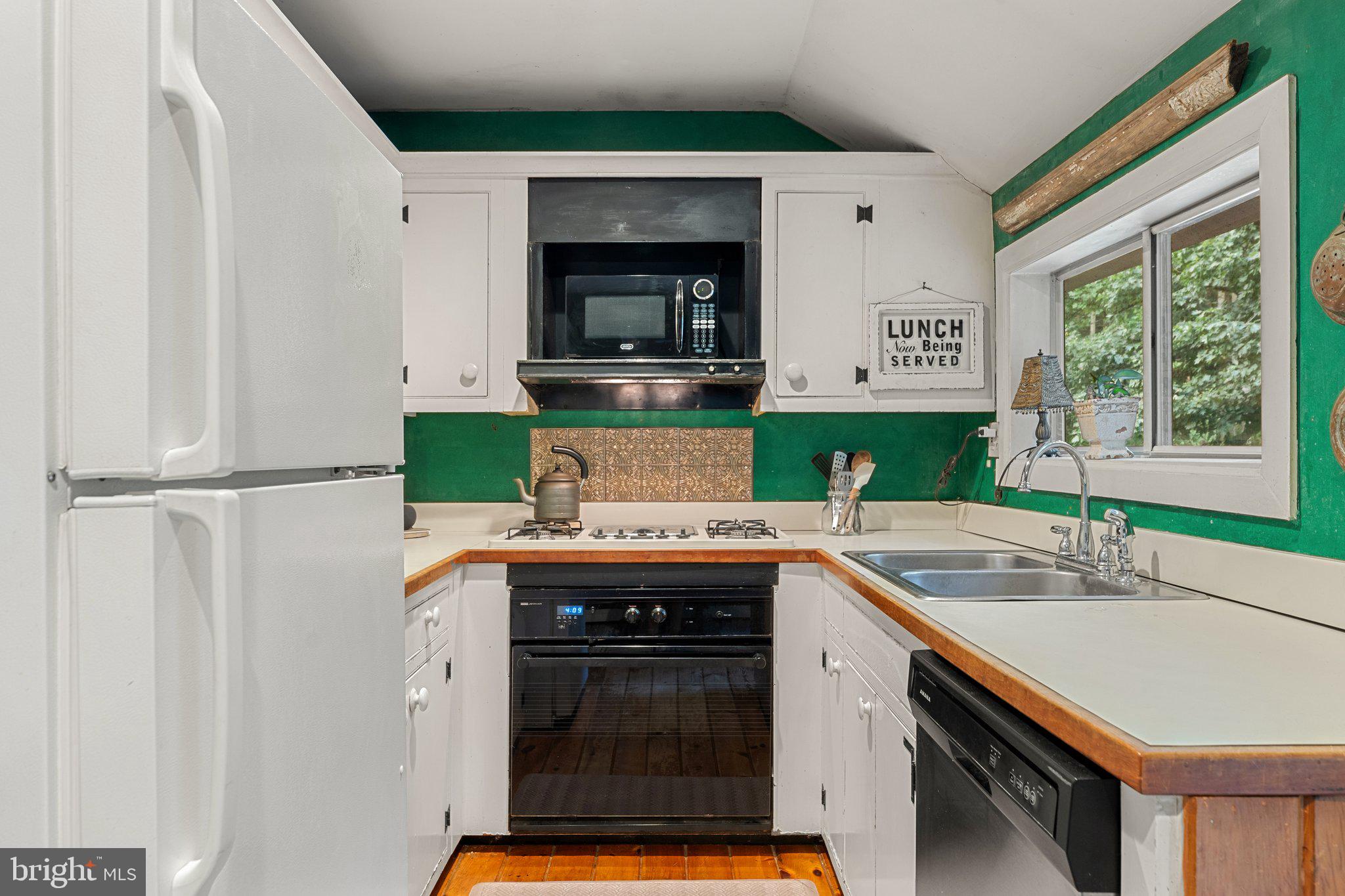 5459 Free State Road Marshall, VA 20115 - Photo 16 of 47 Kitchen