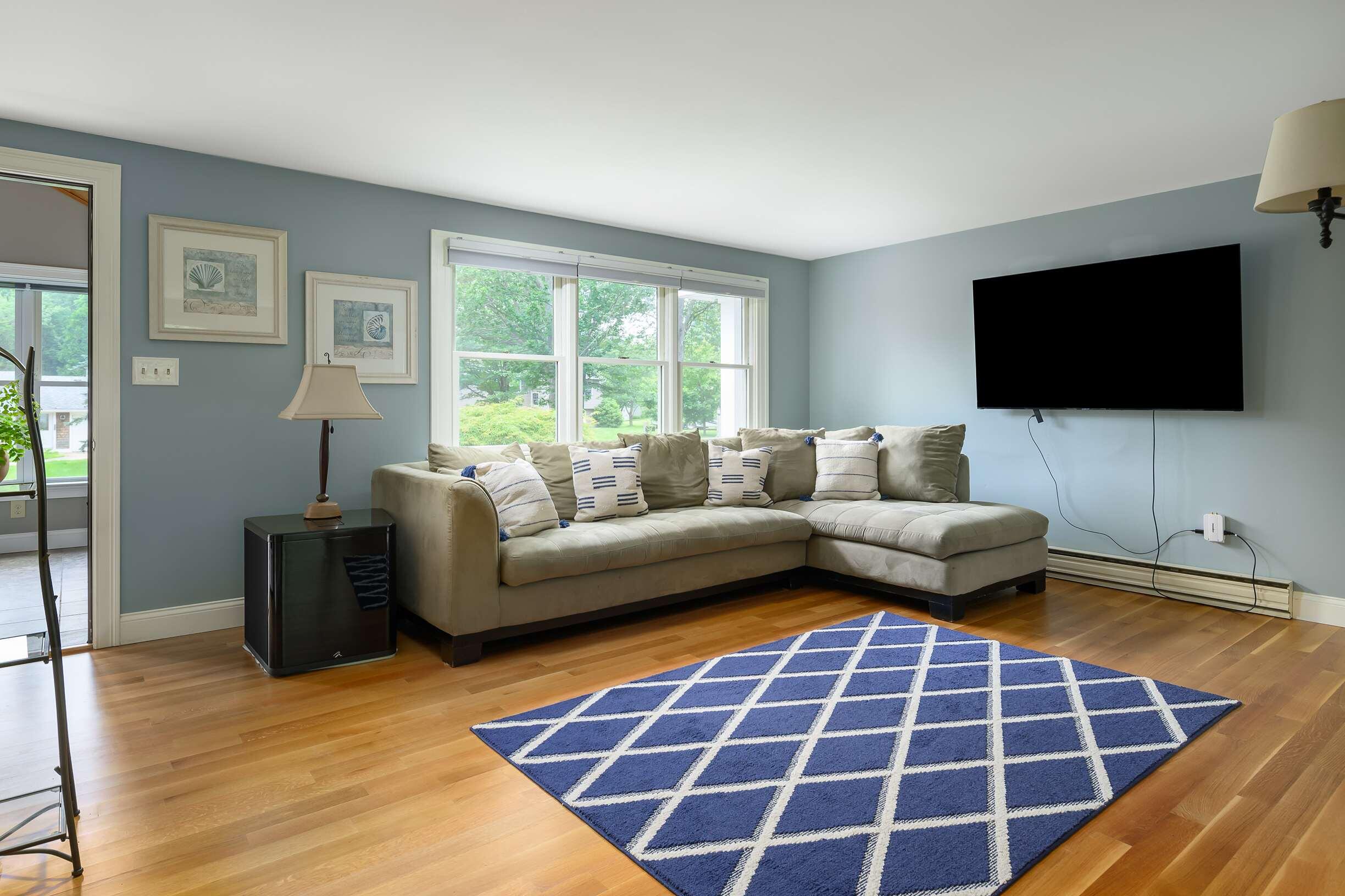 14 Eldridge Road York, ME 03909 - Photo 10 of 21 Living Room