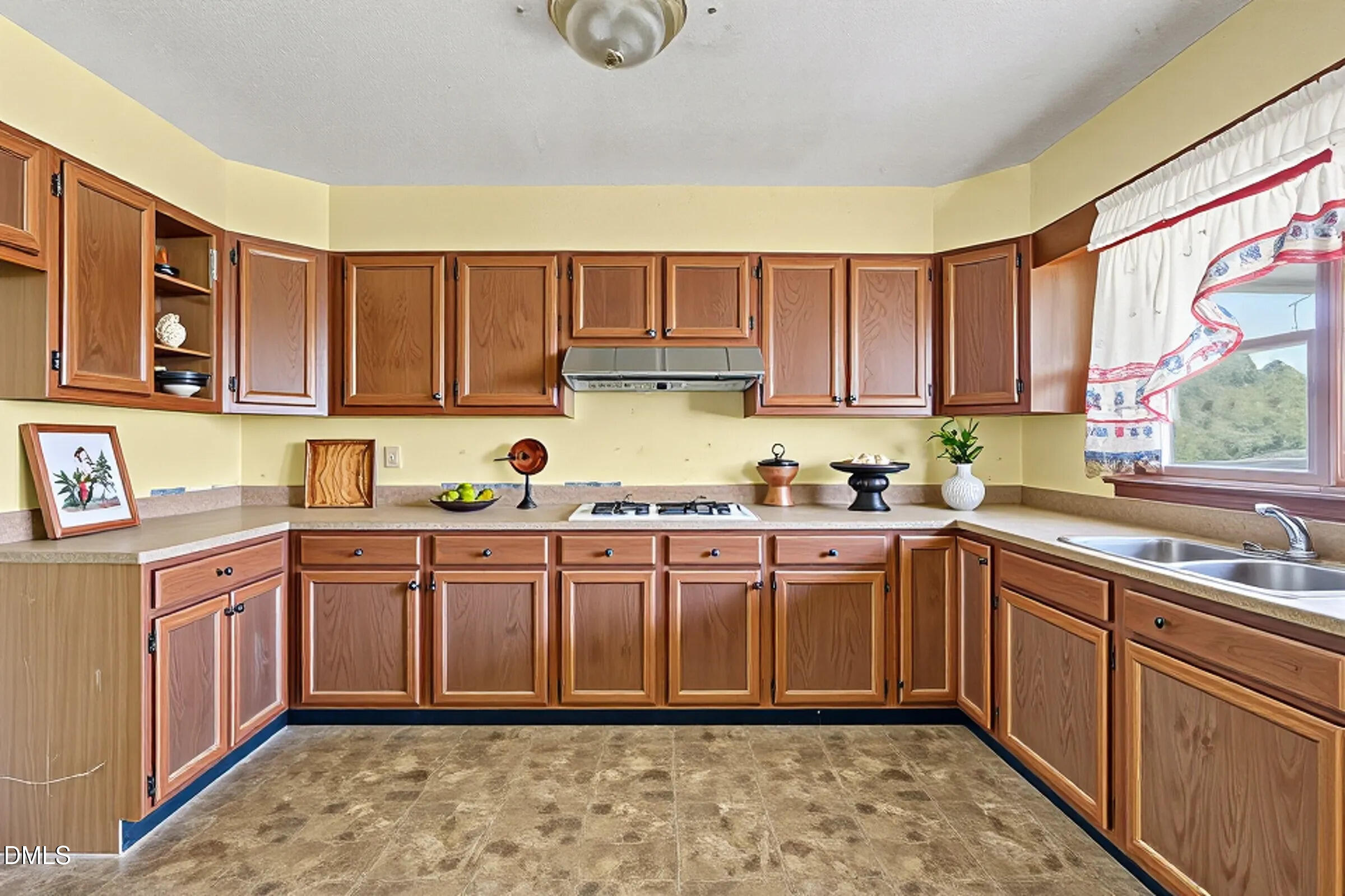 216 Brantleytown Road Zebulon, NC 27597 - Photo 16 of 36 collov-ai_20260126101340_01oowy