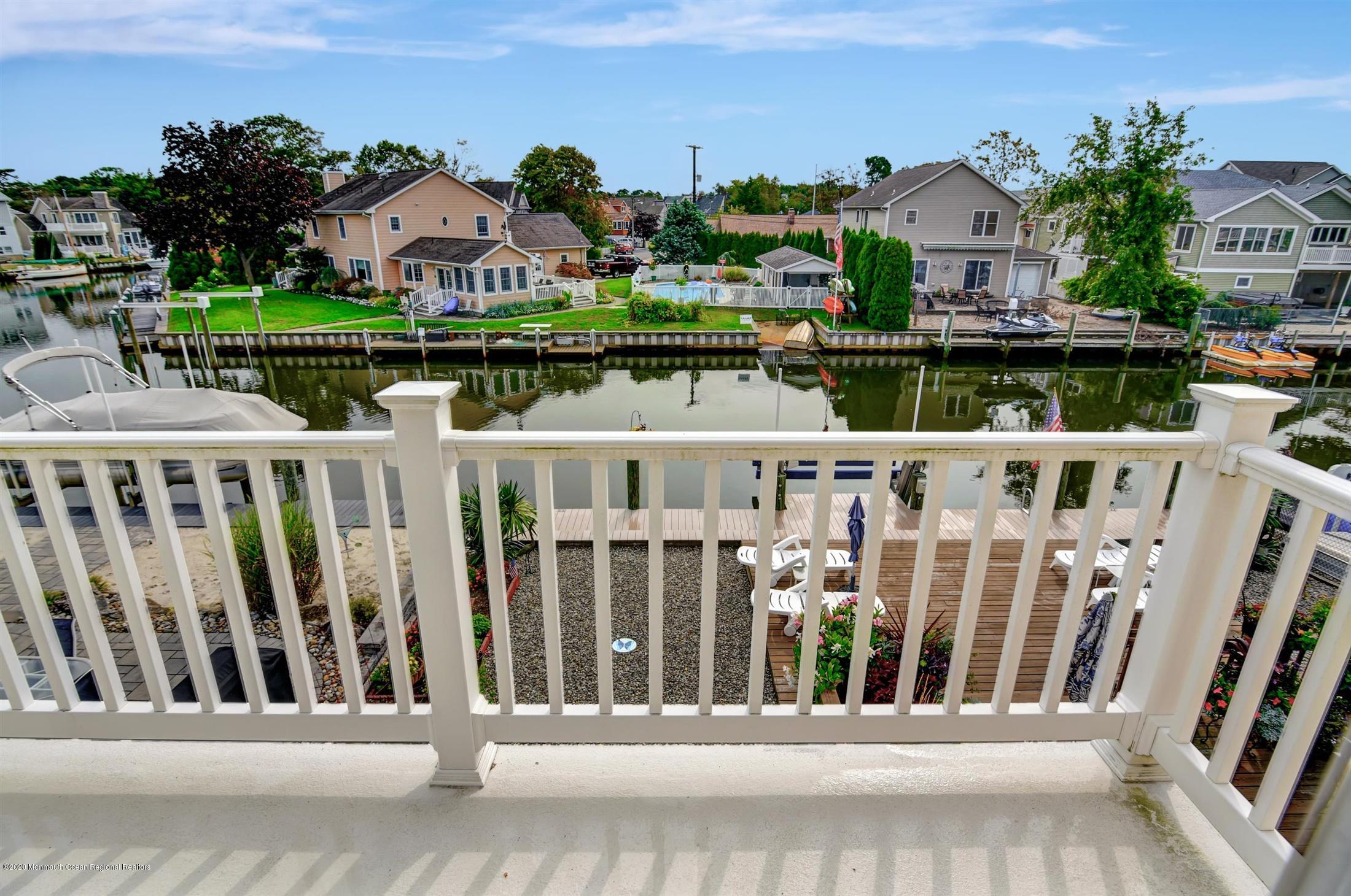 642 Drum Point Road Brick, NJ 08723 - Photo 17 of 35 25-Balcony