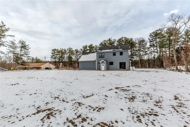 $799,900 | 70 Cedar Swamp Road, Smithfield, RI 02917