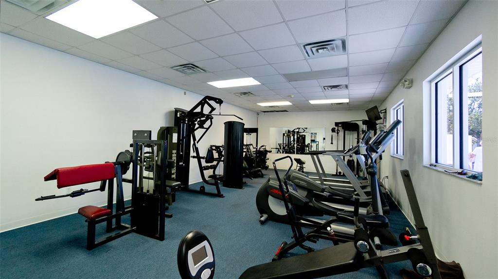 10315 Cortez Road West, Unit 26J Bradenton, FL 34210 - Photo 66 of 69 a view of a room with gym equipment