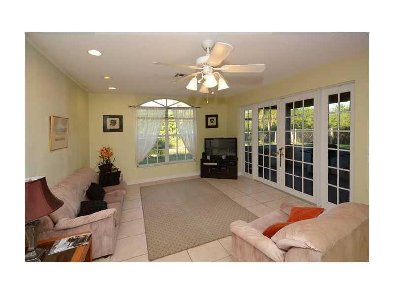 5961 Southwest 190th Avenue Southwest Ranches, FL 33332 - Photo 13 of 29 Family/Great Room