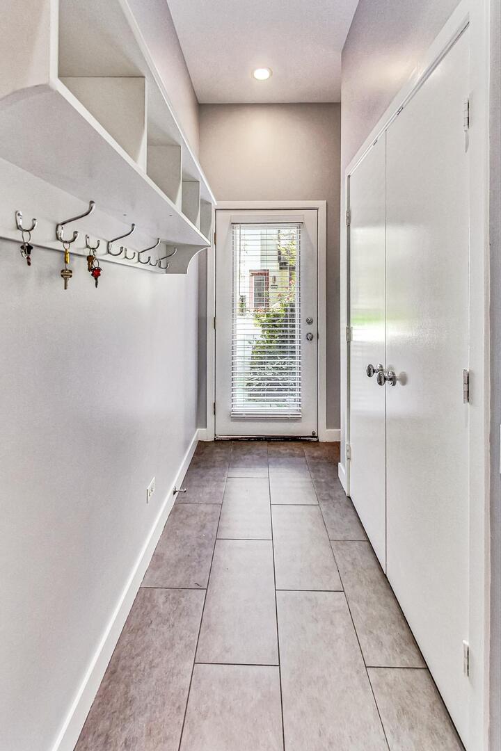 1223 West Cottage Place Chicago, IL 60607 - Photo 14 of 51