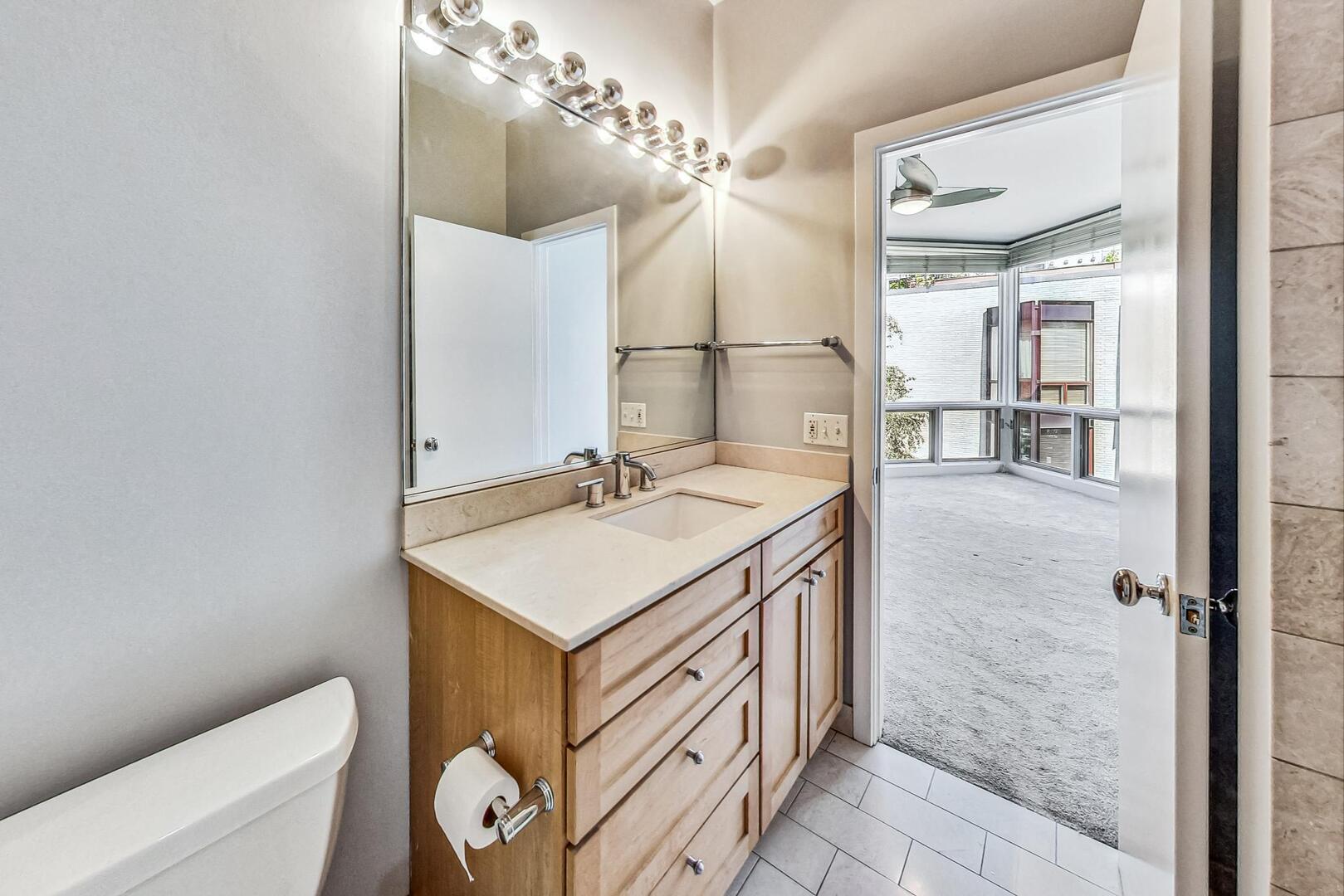 1223 West Cottage Place Chicago, IL 60607 - Photo 26 of 51