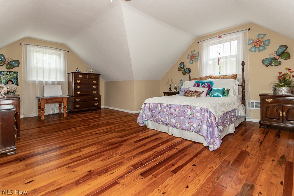 1243 Blanchester Road Lyndhurst, OH 44124 - Photo 19 of 35