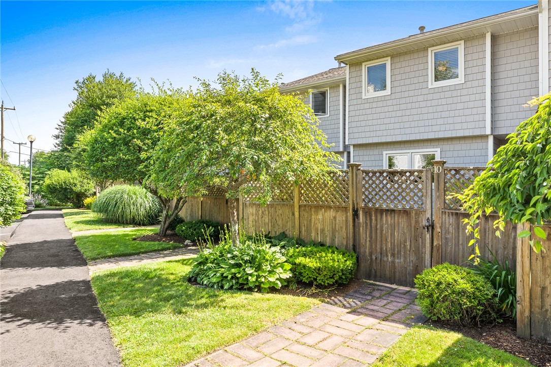 1029 Boston Neck Road, Unit 10 Narragansett, RI 02882 - Photo 2 of 34