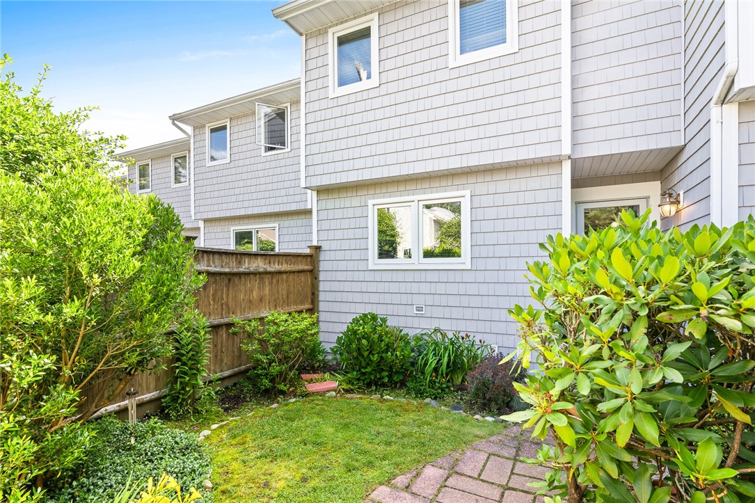 1029 Boston Neck Road, Unit 10 Narragansett, RI 02882 - Photo 3 of 34