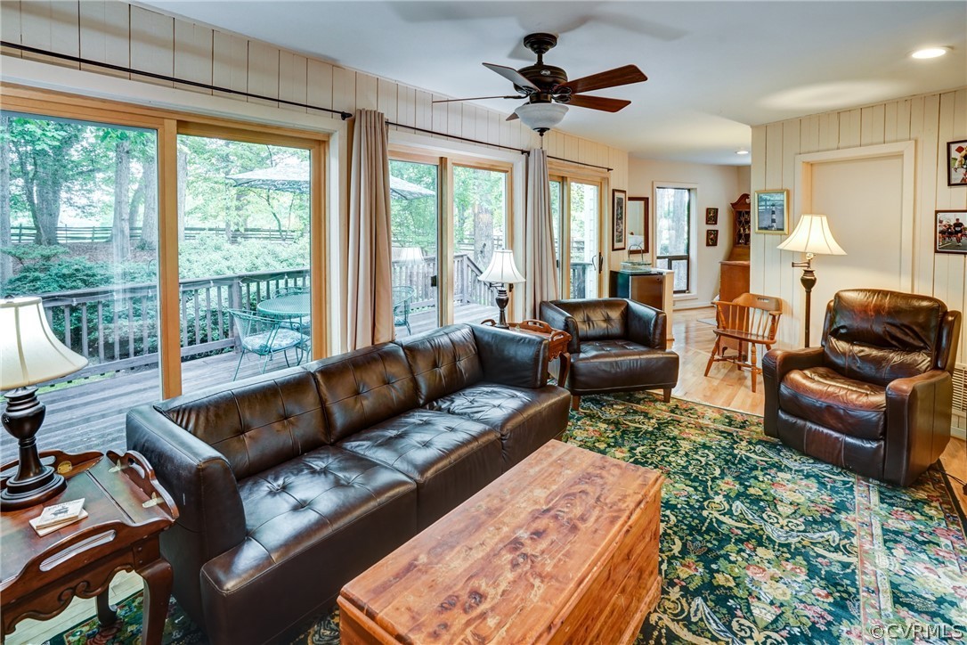 6 Broad Run Road Manakin-Sabot, VA 23103 - Photo 16 of 47 Cozy Family Room w/Hardwood Floors
