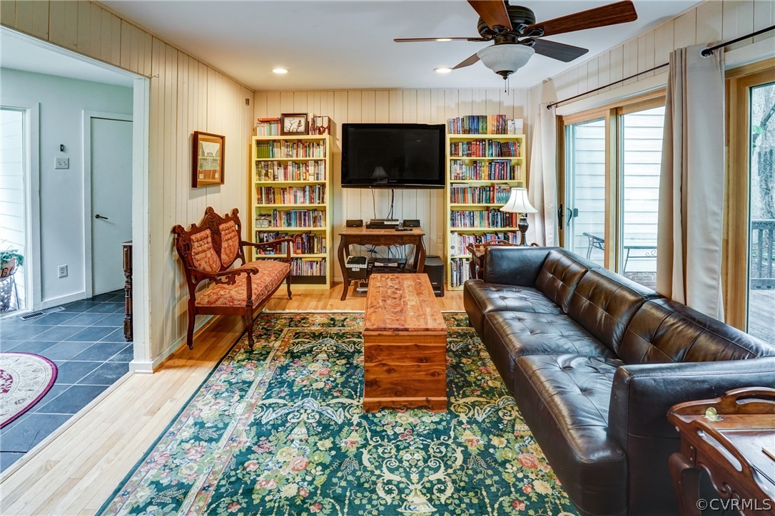 6 Broad Run Road Manakin-Sabot, VA 23103 - Photo 19 of 47 Additional View of Family Room