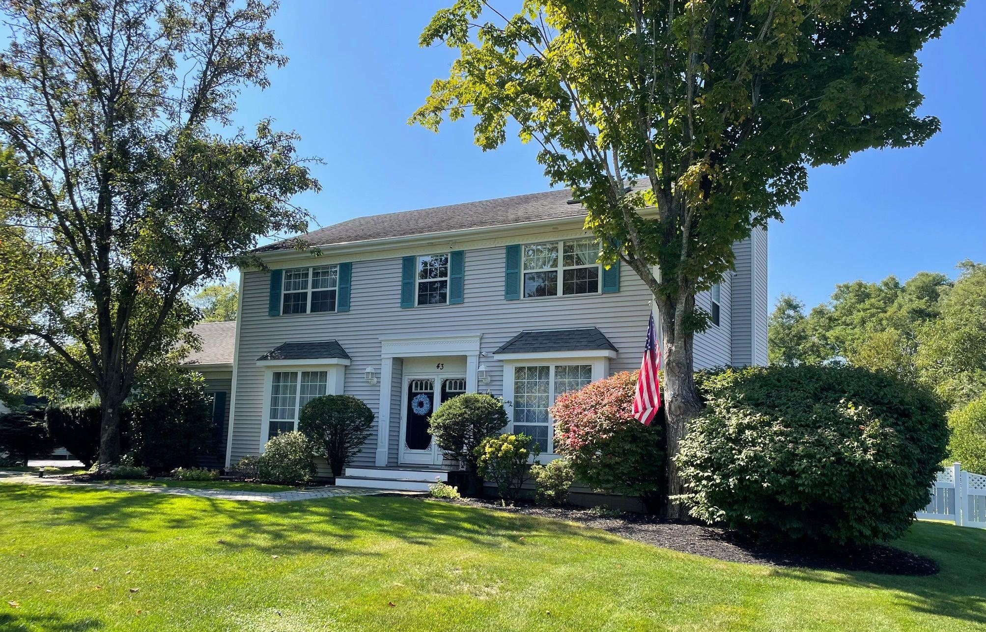 43 Southfield Road Baiting Hollow, NY 11933 - Photo 2 of 47