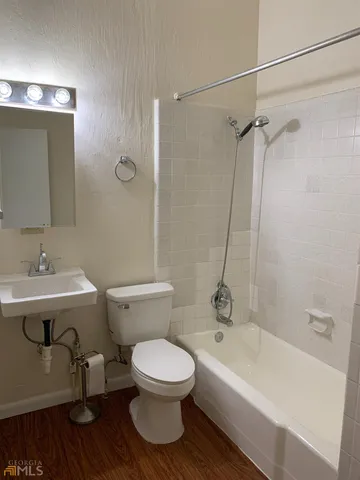 $1,200 | 174 Hart Avenue, Athens, GA 30606