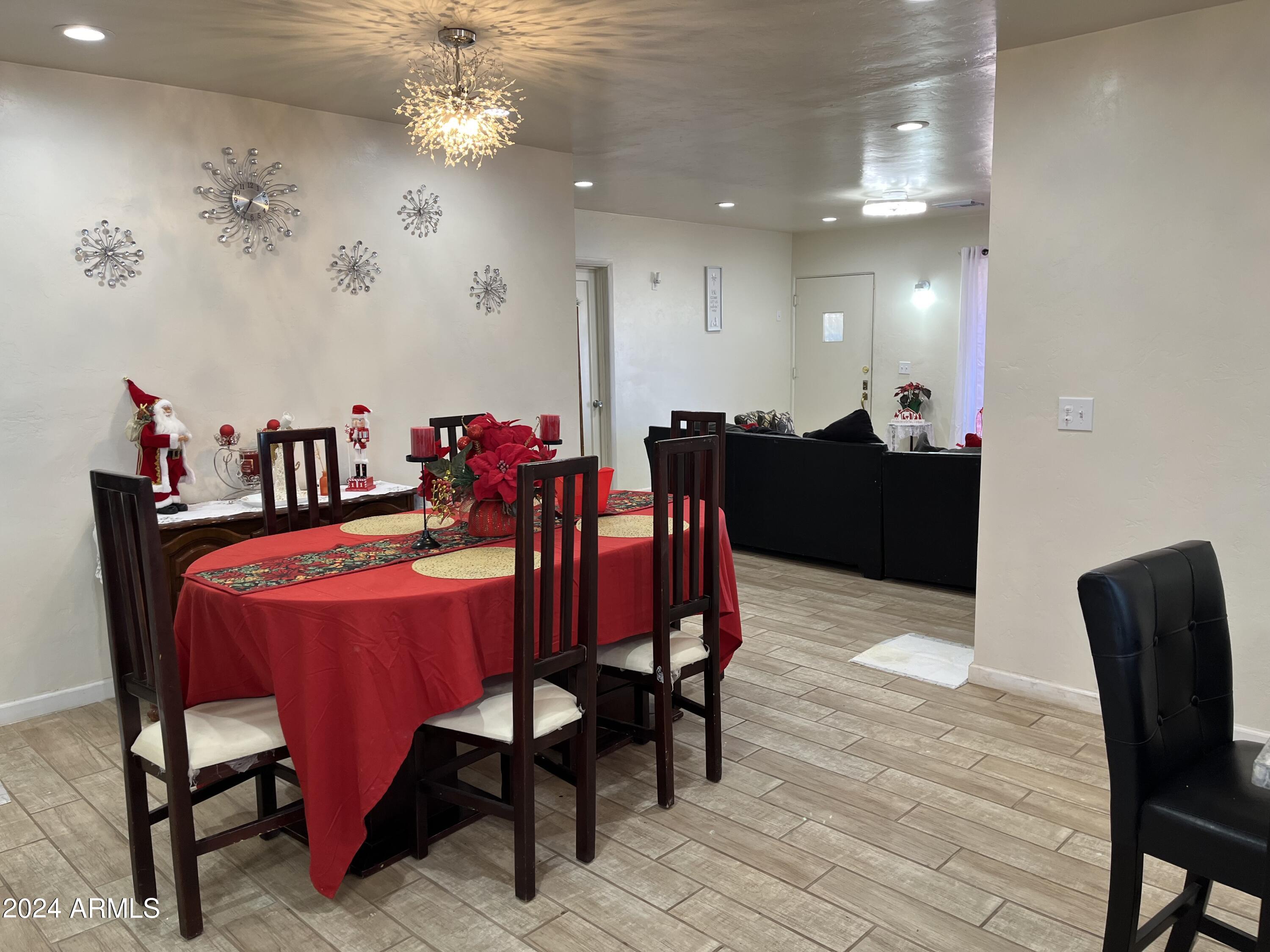 1517 East 9th Street Douglas, AZ 85607 - Photo 4 of 16 a view of a dining room with furniture
