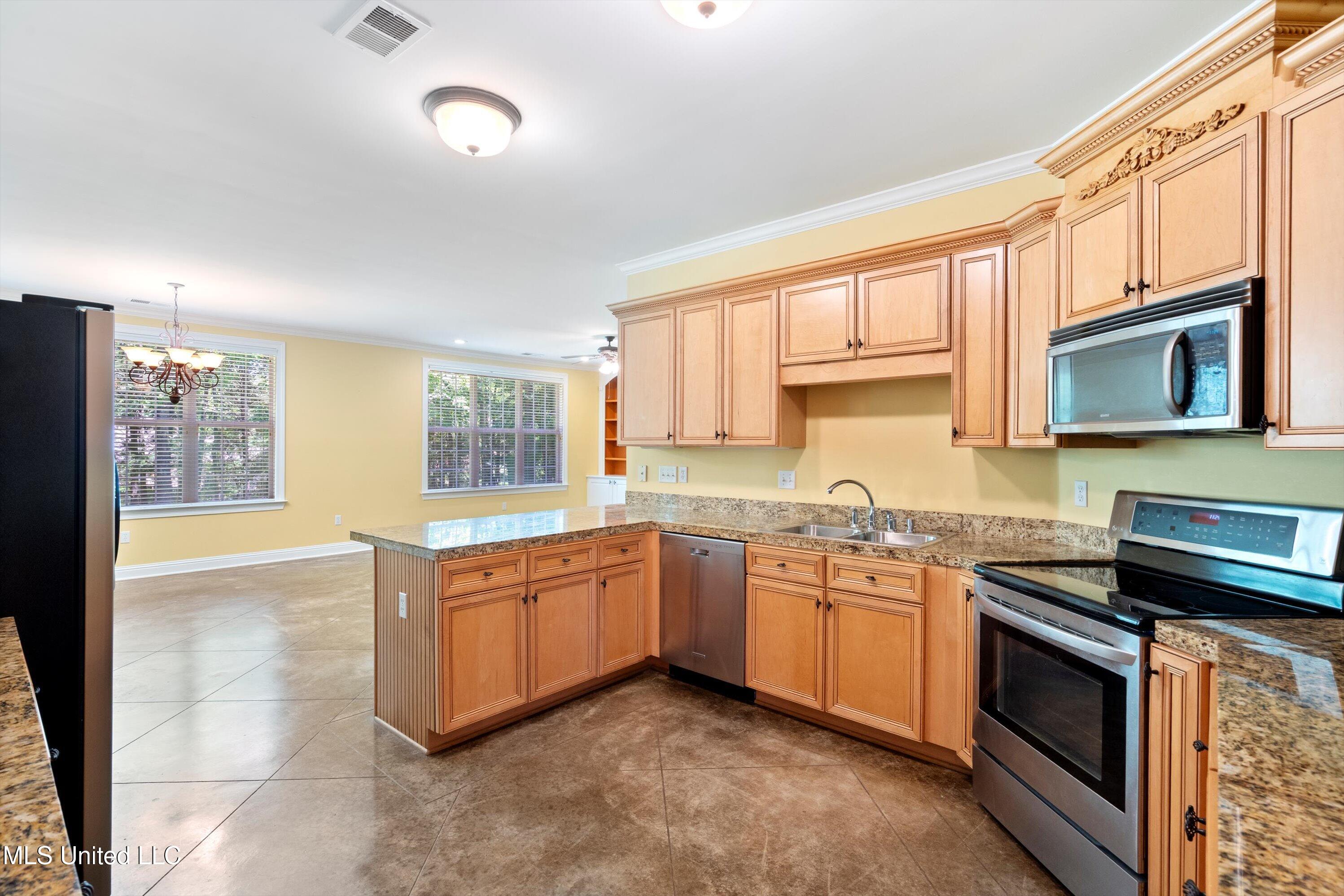 7672 Rigmoore Point North Olive Branch, MS 38654 - Photo 20 of 42 rig-kitchen 2