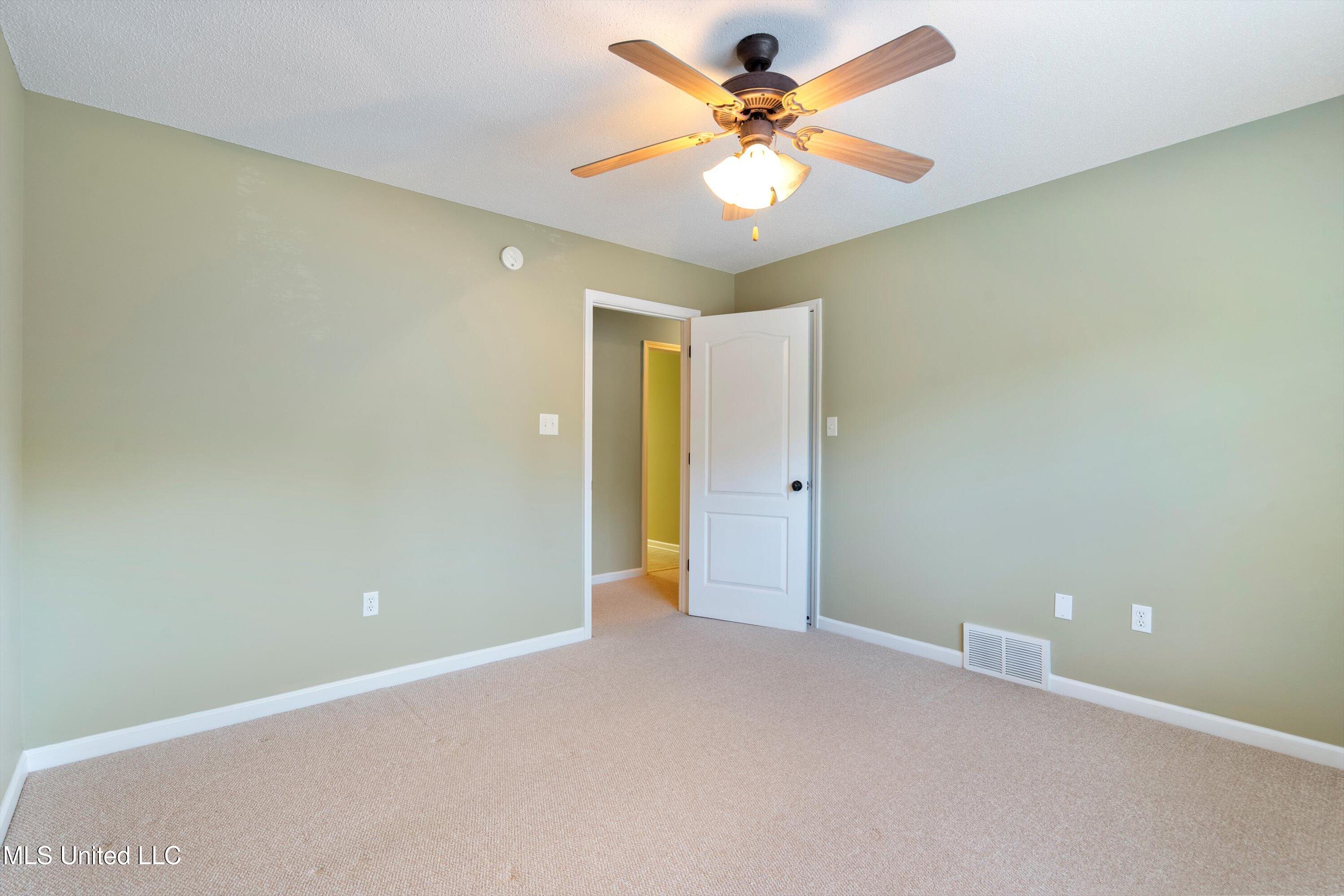 7672 Rigmoore Point North Olive Branch, MS 38654 - Photo 32 of 42 rig-bed 2 2