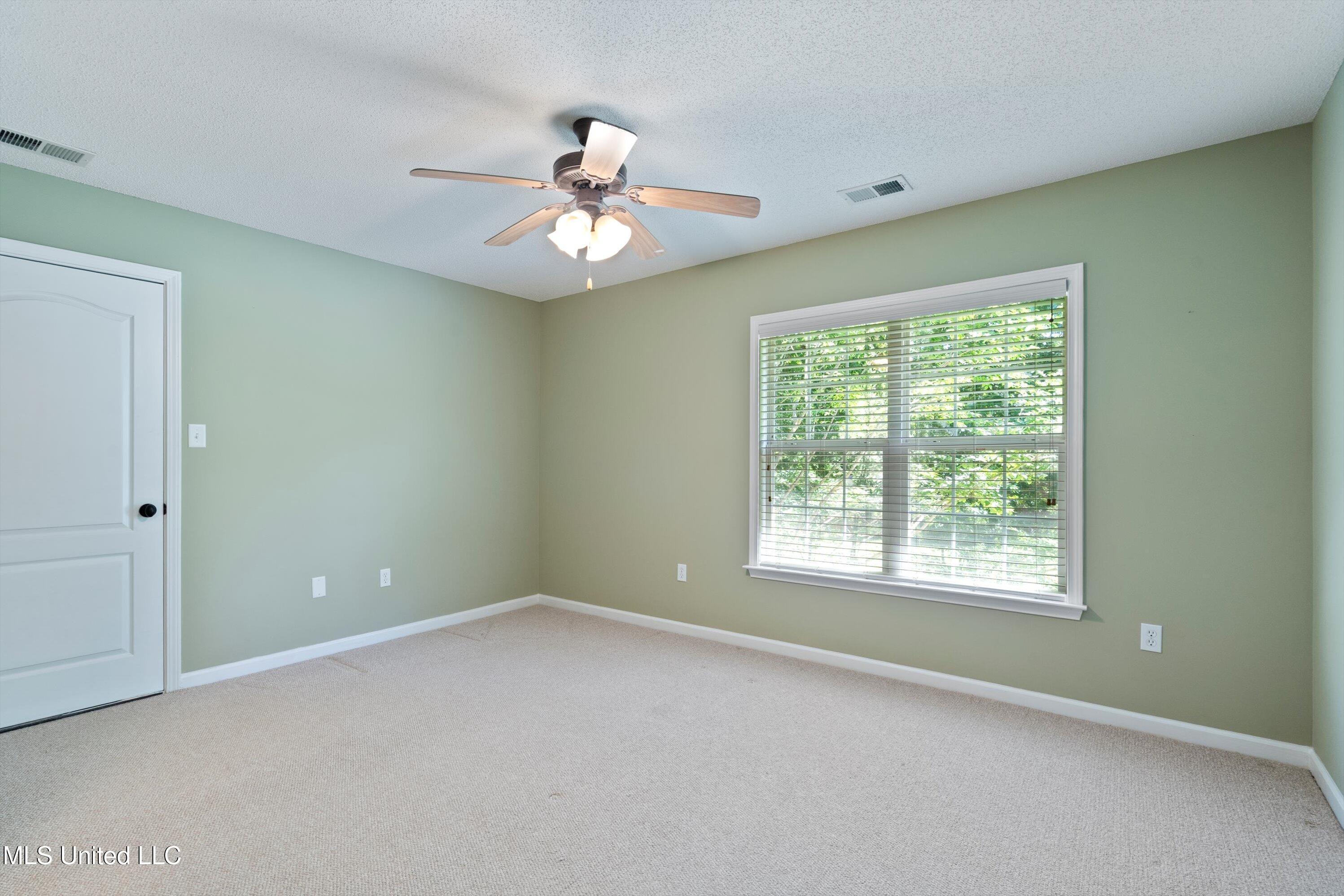 7672 Rigmoore Point North Olive Branch, MS 38654 - Photo 33 of 42 rig-bed 3