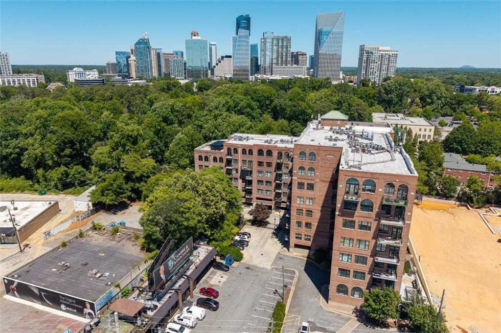3235 Roswell Road Northeast, Unit 402 Atlanta, GA 30305 - Photo 32 of 35