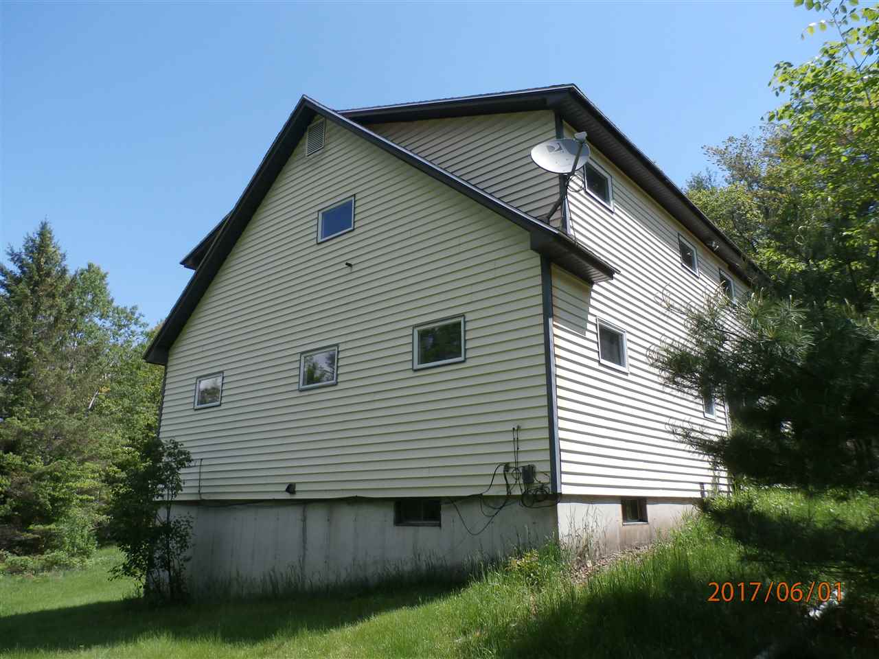253 Murray Hill Road Hill, NH 03243 - Photo 4 of 24