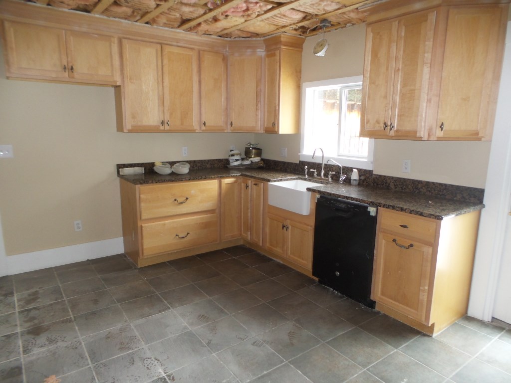 253 Murray Hill Road Hill, NH 03243 - Photo 7 of 24