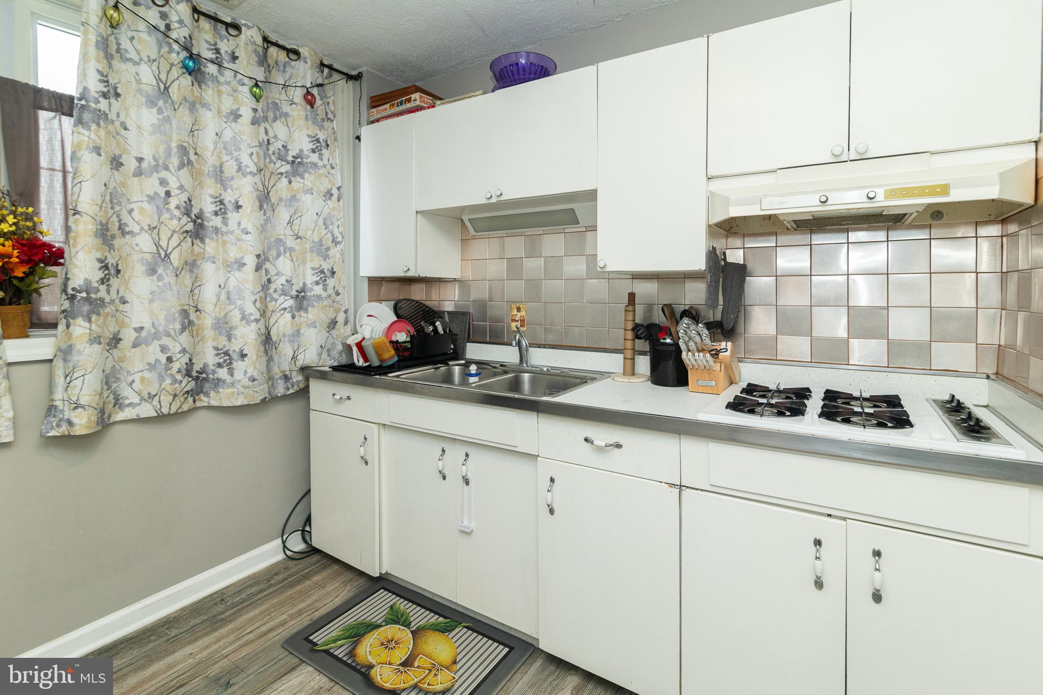 4222 Lawnside Road Philadelphia, PA 19154 - Photo 8 of 23 Gallery Image 8