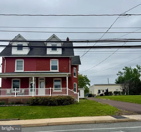$2,300 | 242 East Broad Street, Trumbauersville, PA 18951