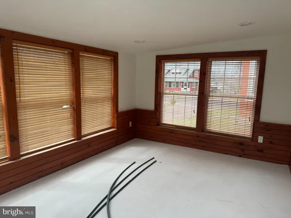 $2,300 | 242 East Broad Street, Trumbauersville, PA 18951