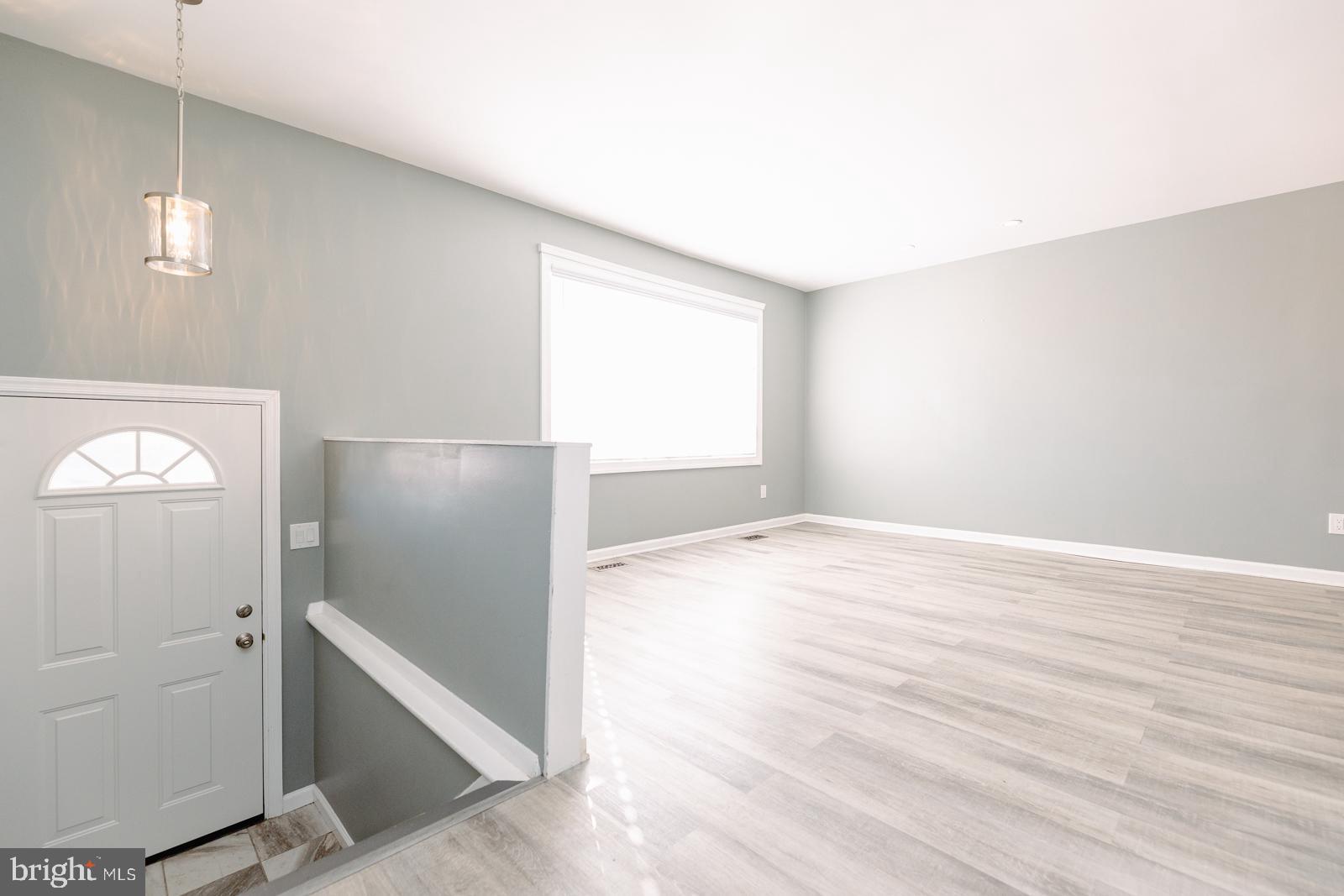 11916 Farwell Road Philadelphia, PA 19154 - Photo 7 of 39 Gallery Image 7