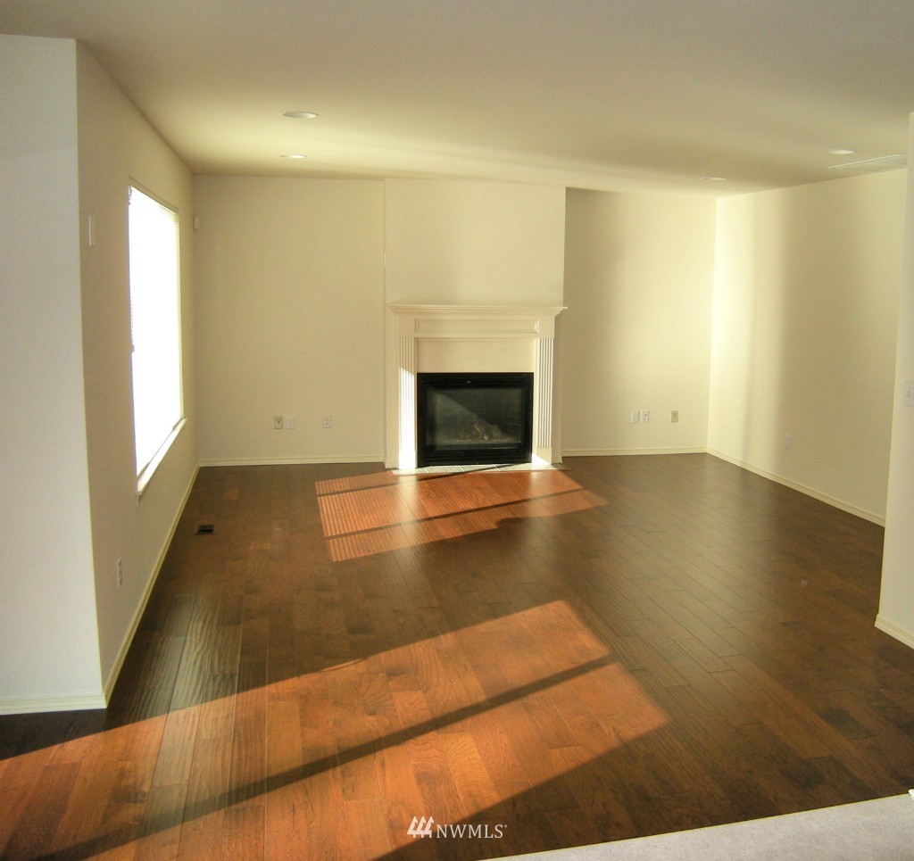 22034 9th Avenue Southeast Bothell, WA 98021 - Photo 10 of 25