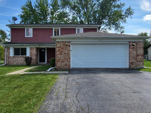 $302,000 | 25 Pheasant Road, Matteson, IL 60443